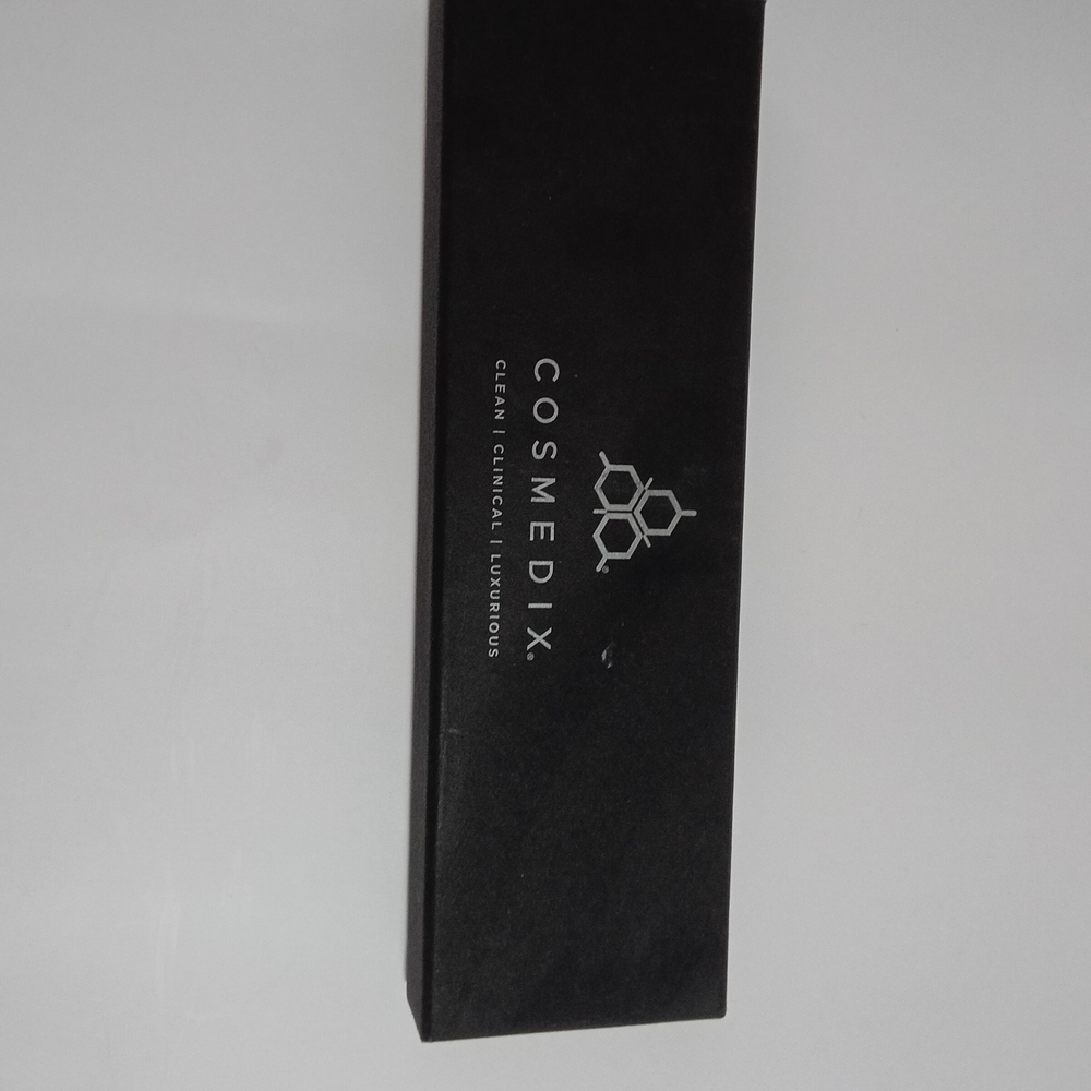 COSMEDIX Black Grooming Kit Box - Picture 2 of 5